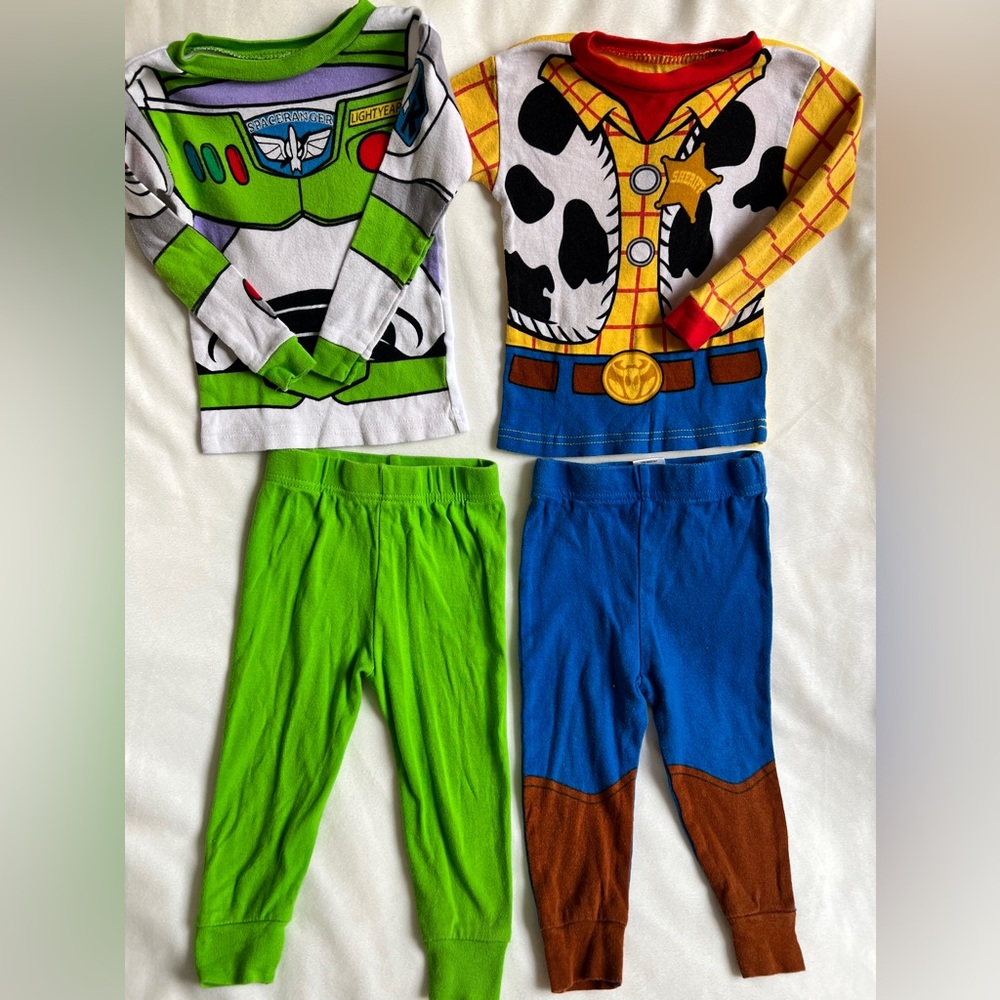 Disney 18 month old pajamas Set